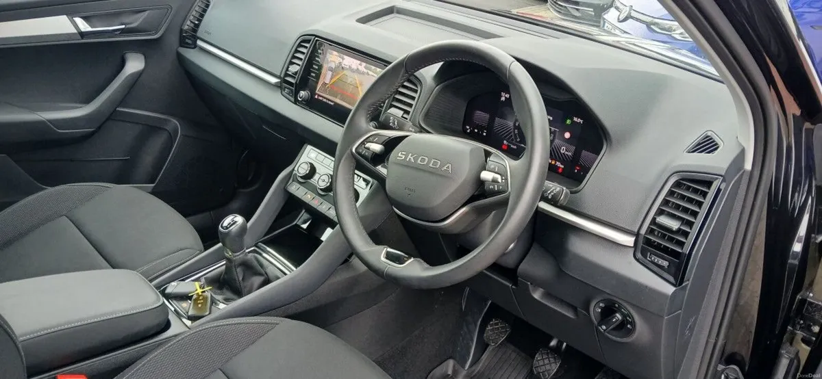 Skoda Karoq SELECTION 2.0TDI 115HP **APP CONNECT, - Image 5