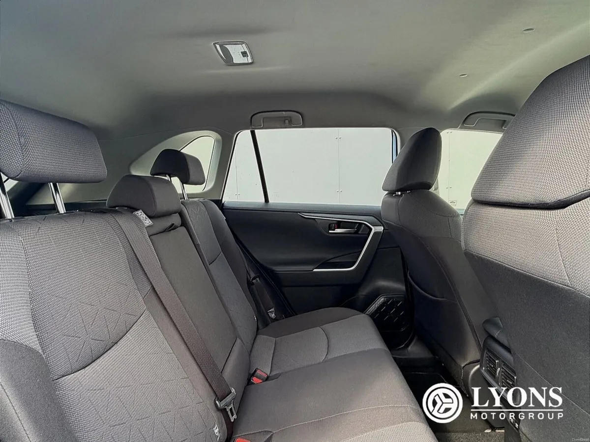 Toyota RAV4 2.5 Hybrid Aura 2WD - Image 5