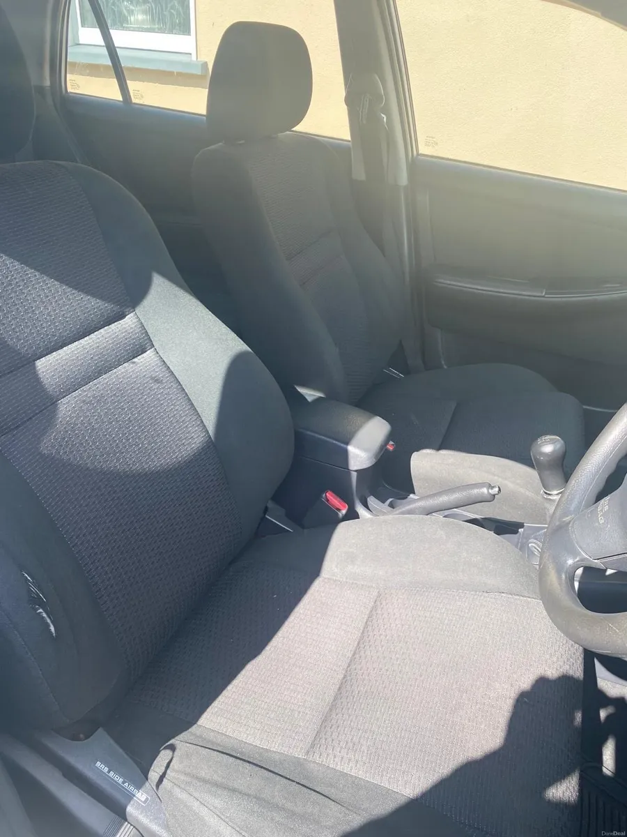 Toyota Corolla - Image 3