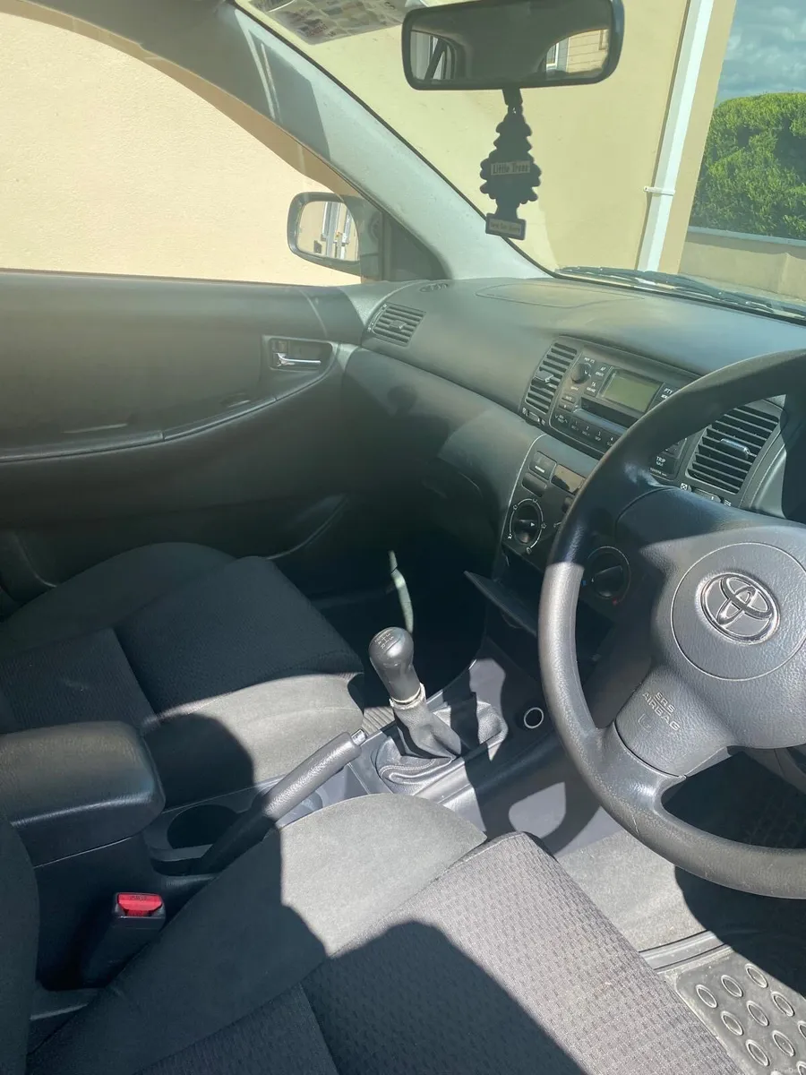 Toyota Corolla - Image 6