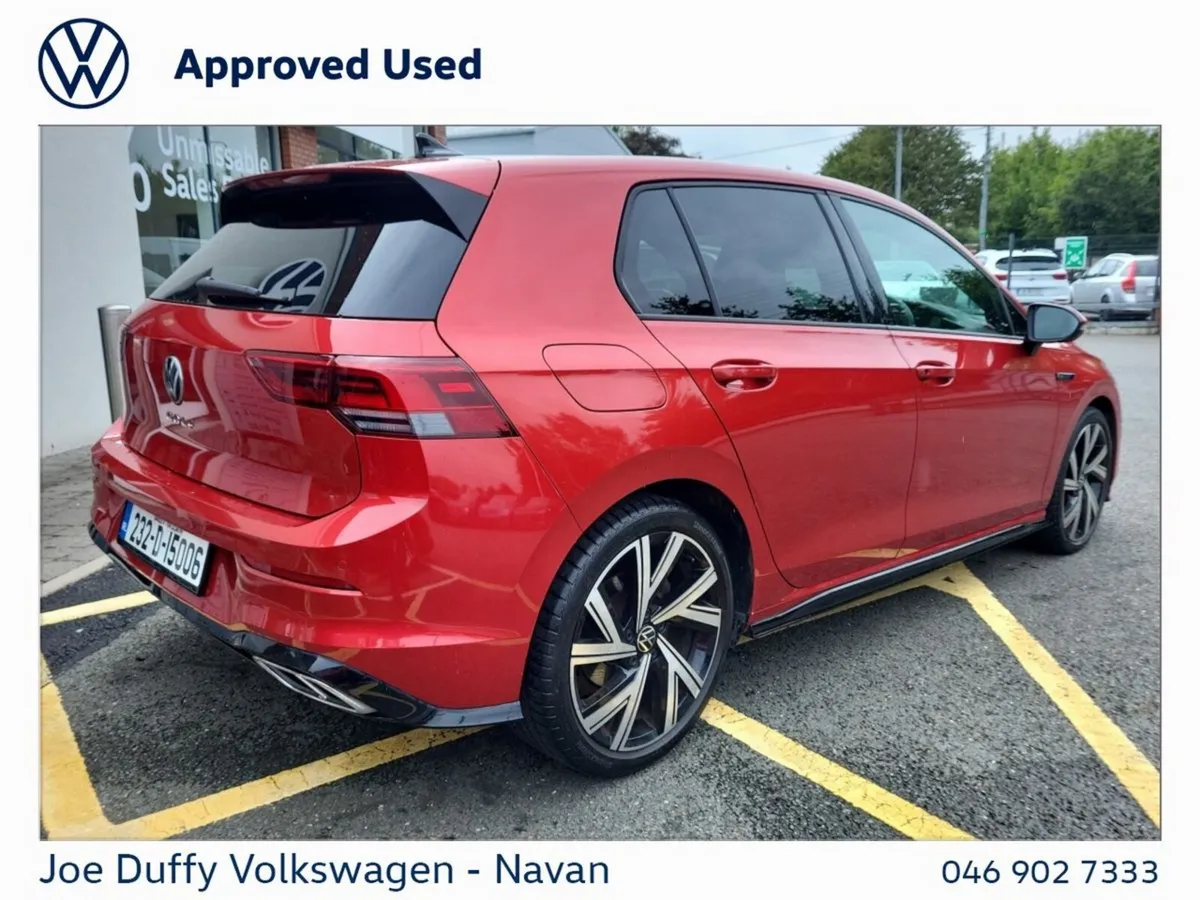 Volkswagen Golf 1.5 TSI 130HP R-Line - Image 3