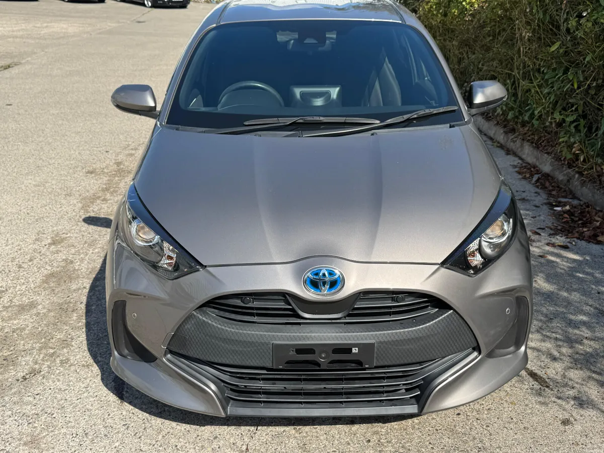 Toyota Yaris 1.5 Petrol Hybrid Automatic 2020 - Image 2