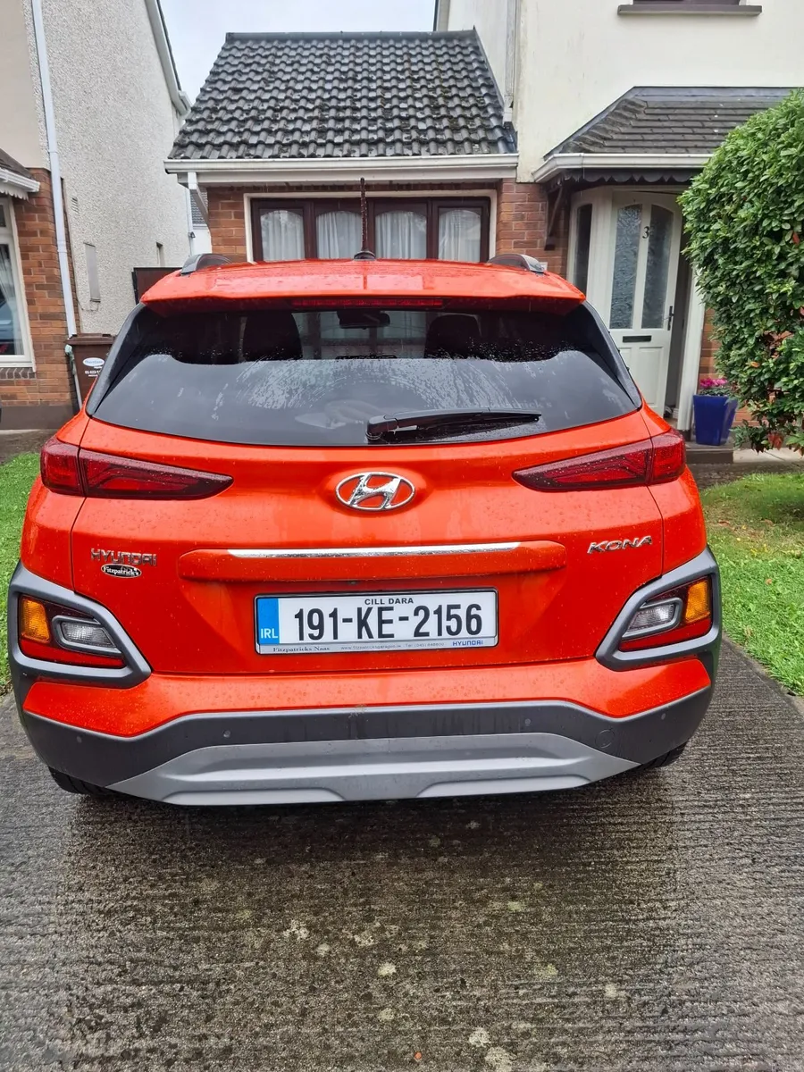 HYUNDAI KONA EXECUTIVE - Image 4
