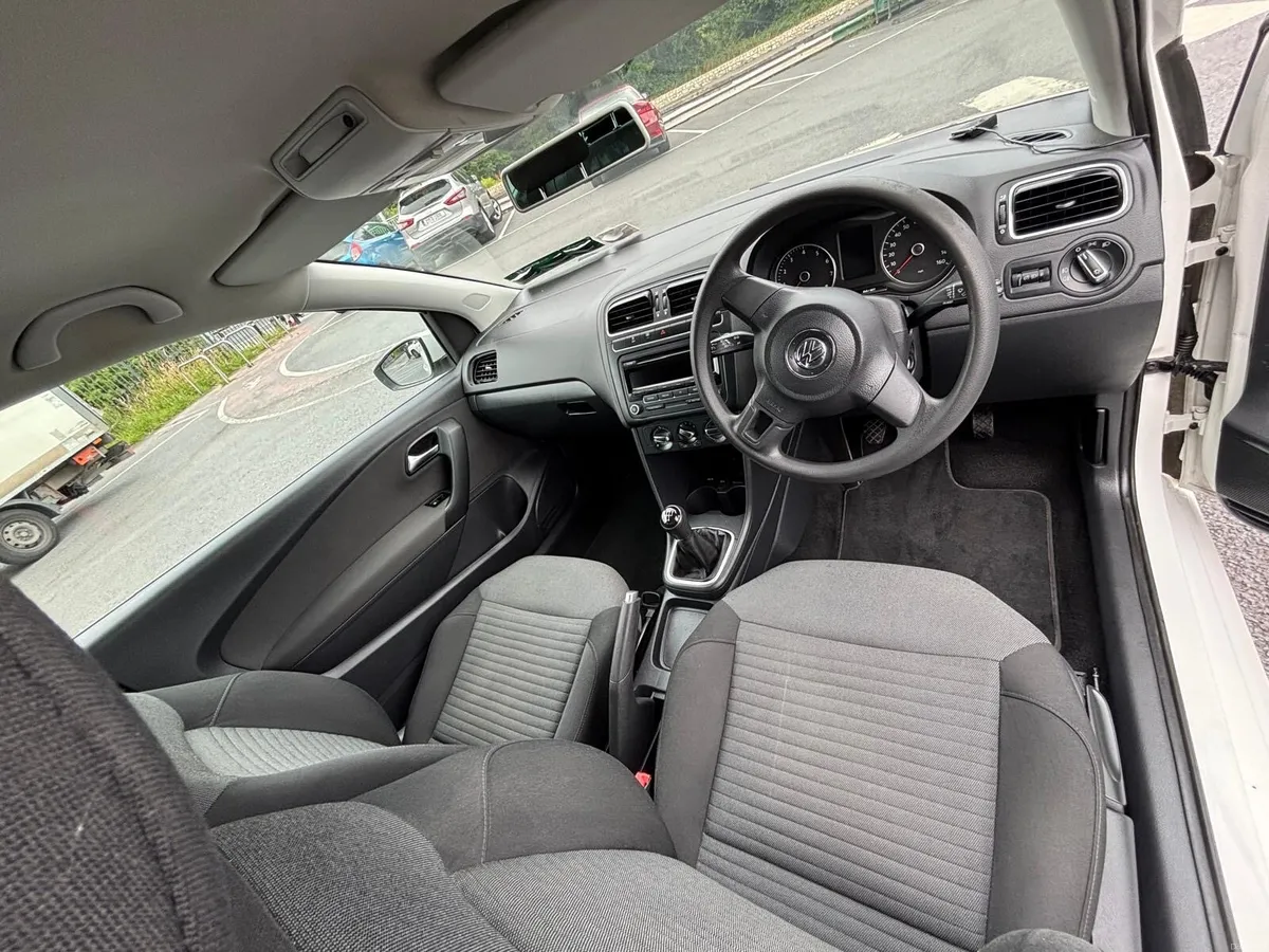 Volkswagen Polo 1.2L - Image 5