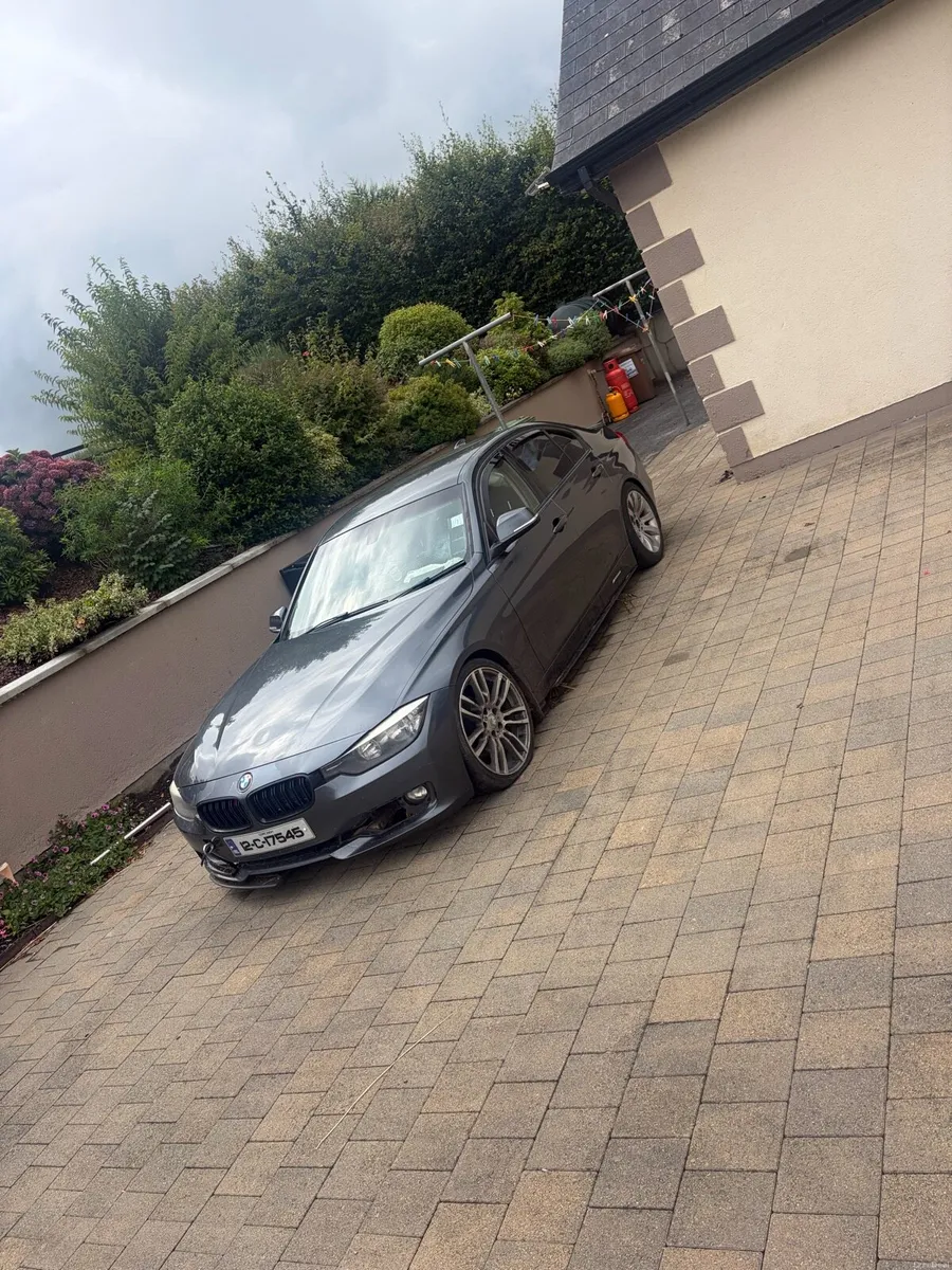 BMW F30 Airbags Gone - Image 1