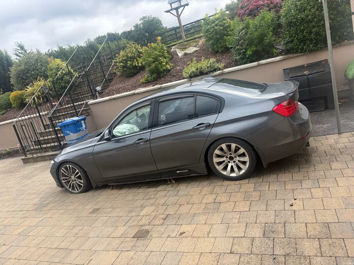 BMW F30 Airbags Gone - Image 4