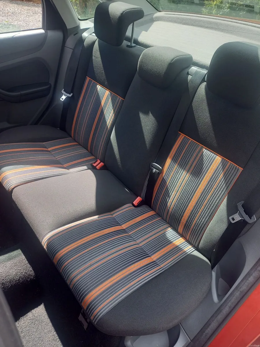 Ford Focus 2009 1.6 Diesel FULL SERVICE HISTORY - Image 6