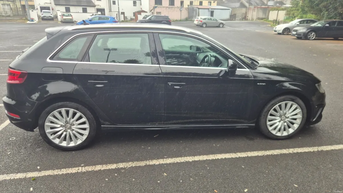 Audi A3 e-tron 2015 - Image 4
