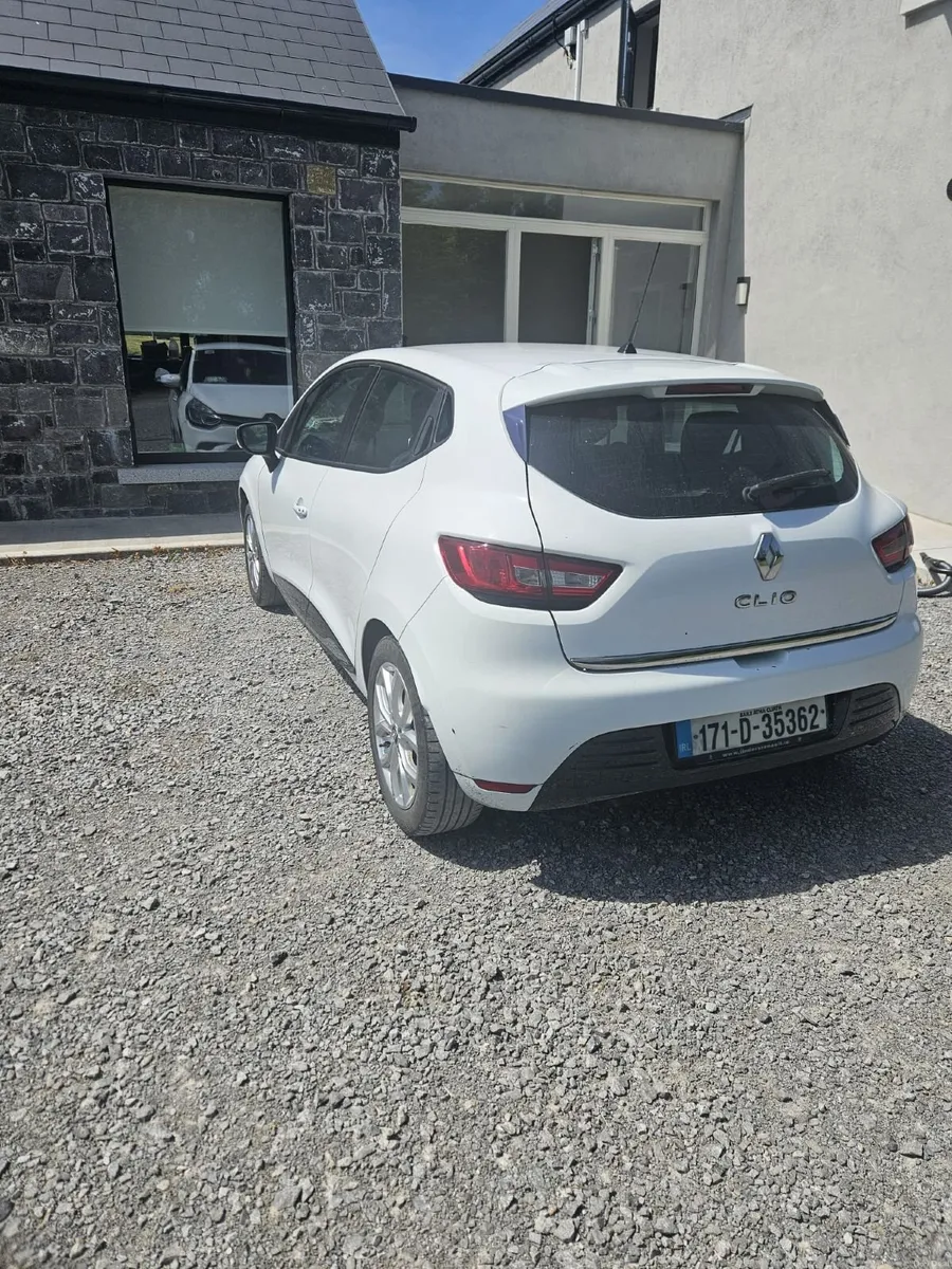 2017 Renault Clio Dynamique Nav 1.2 Petrol -€8,000 - Image 1