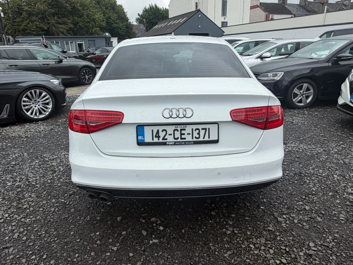 142 AUDI A4 2.0TDI S-LINE  BLACK EDITION - Image 5
