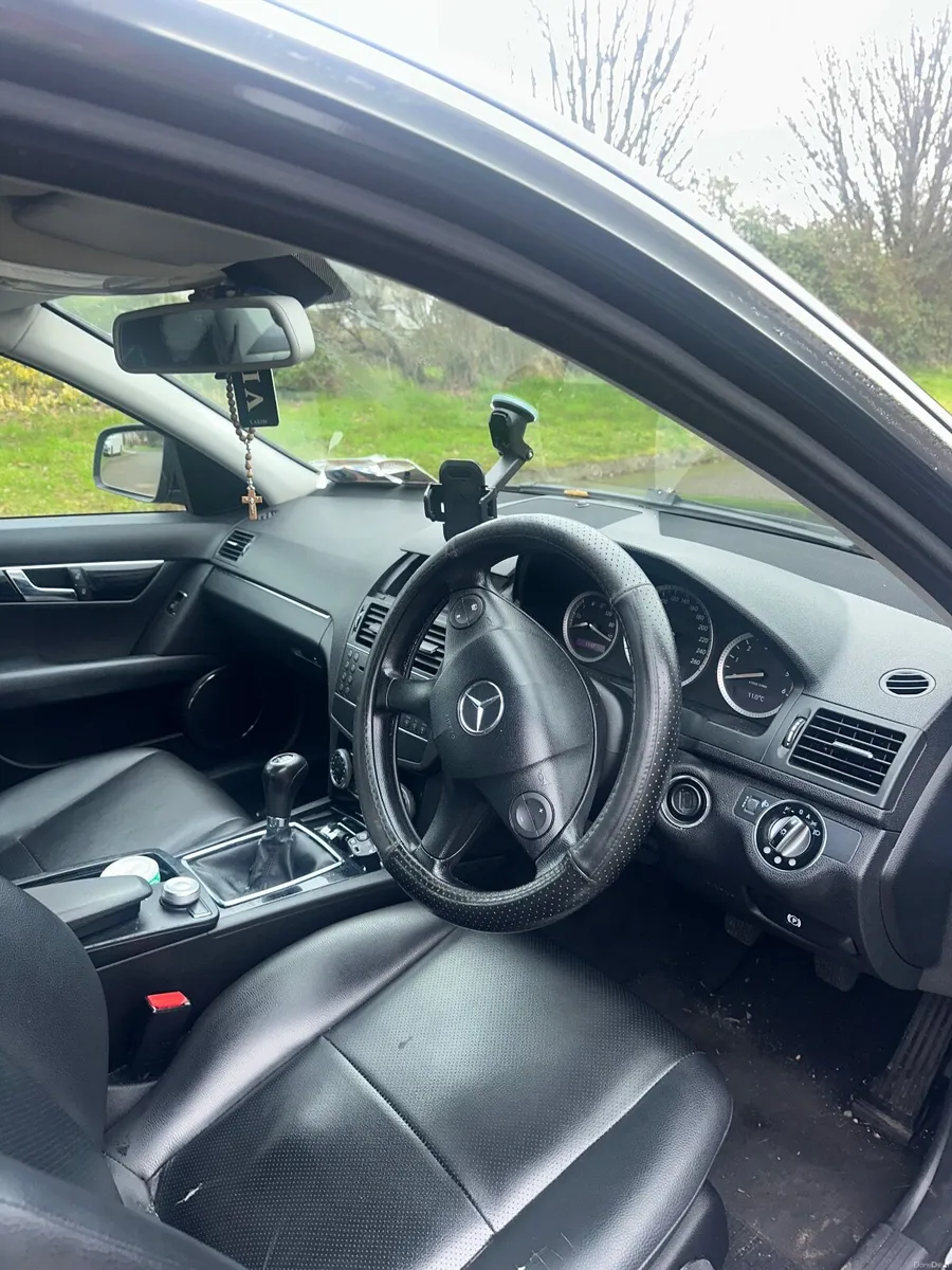 Mercedes-Benz C-Class 2008 - Image 1