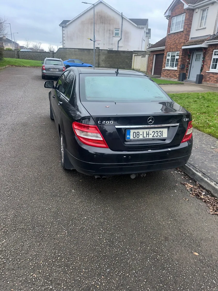 Mercedes-Benz C-Class 2008 - Image 2