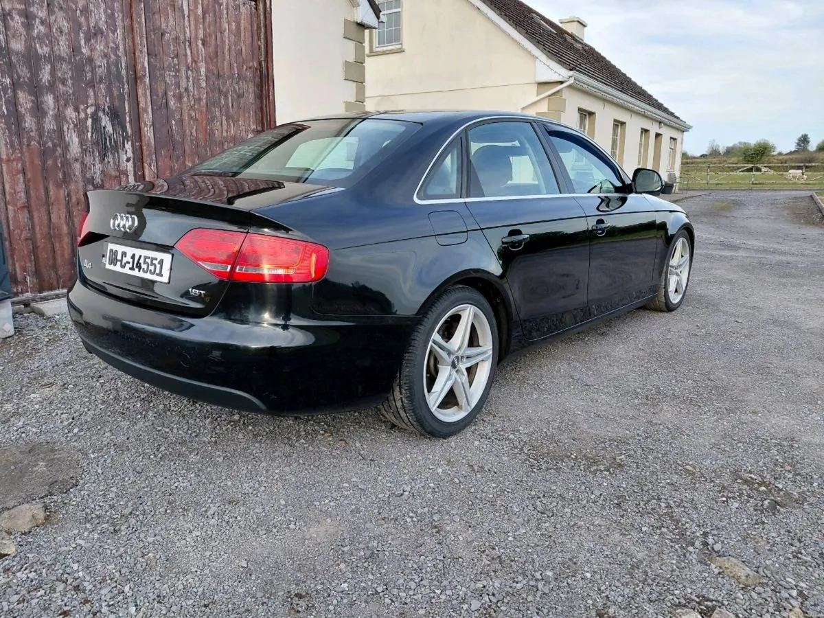Audi A4 **low mileage** - Image 6