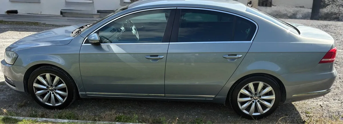Volkswagen Passat - Image 3