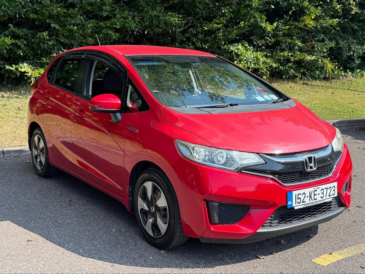 Honda Fit 2015 - Image 2
