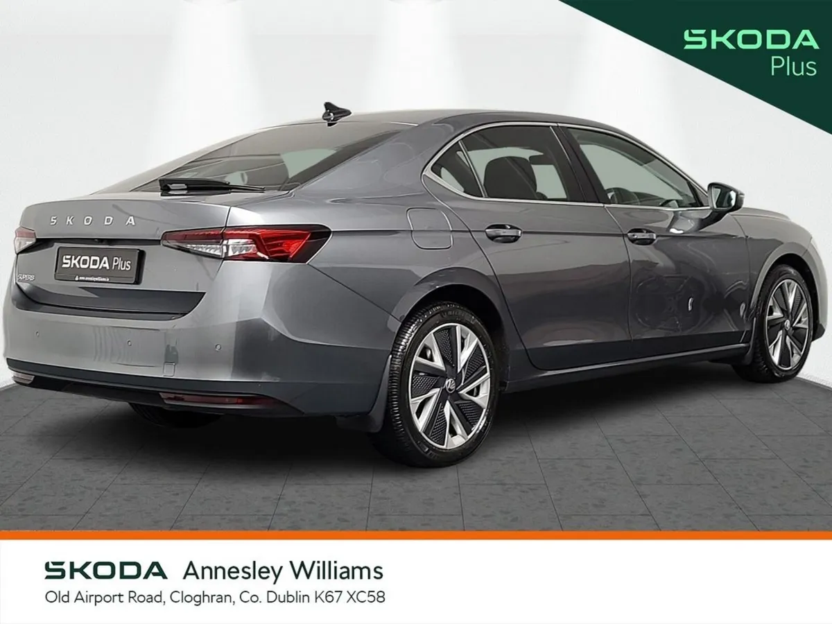 Skoda Superb Selection 2.0Tdi 150Bhp DSG - Image 3