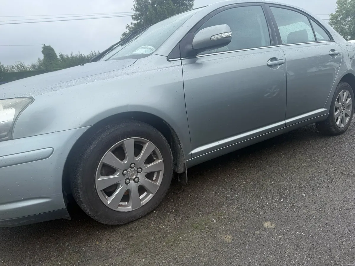 Toyota Avensis - Image 2