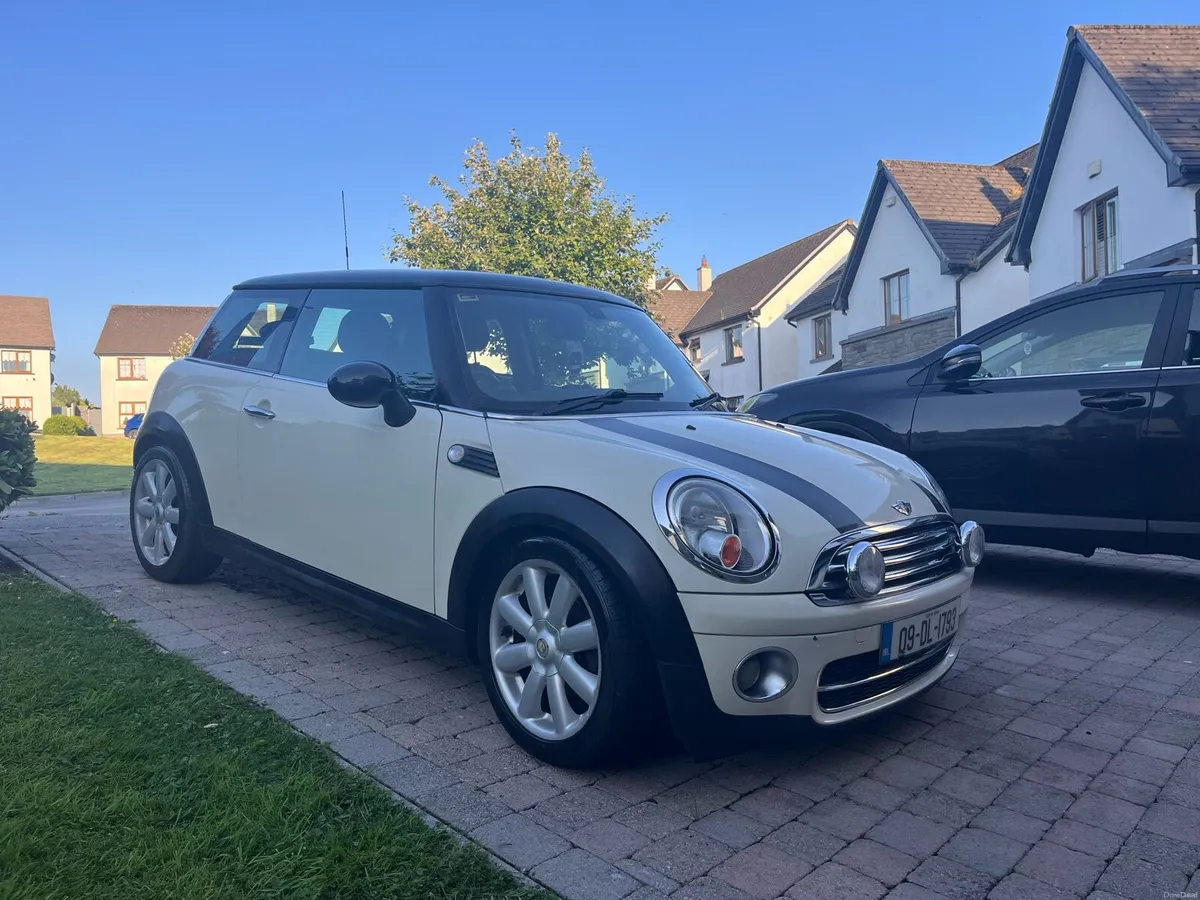 Car - Image 2