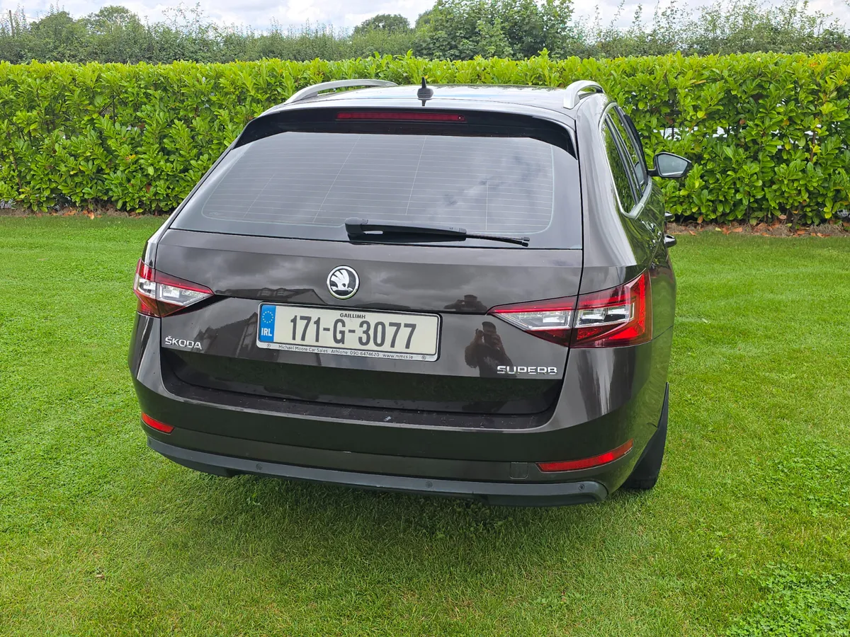 171 Skoda Superb 1.6 Diesel Leather seats - Image 6