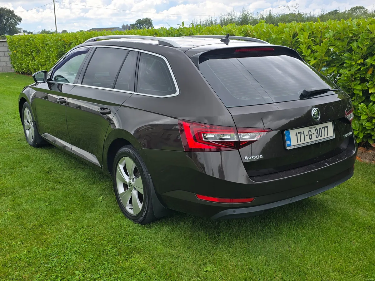 171 Skoda Superb 1.6 Diesel Leather seats - Image 5