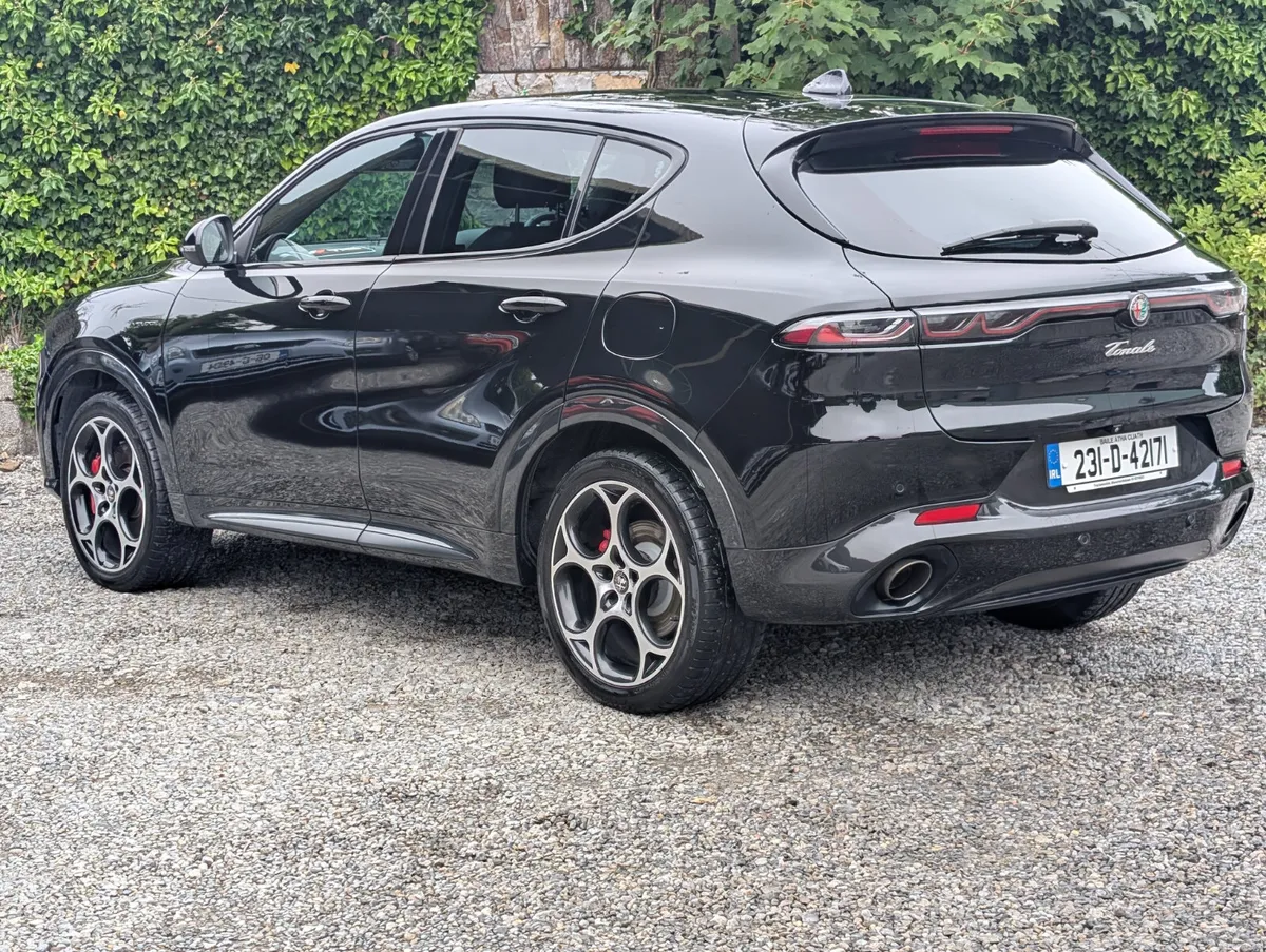 2023 Alfa Romeo Tonale Veloce 1.3 PHEV 280 BHP - Image 3