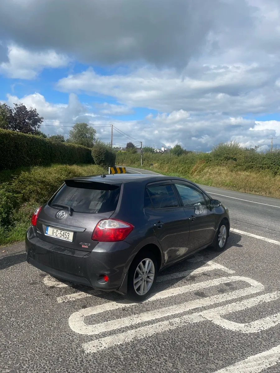 2011 Toyota auris - Image 3
