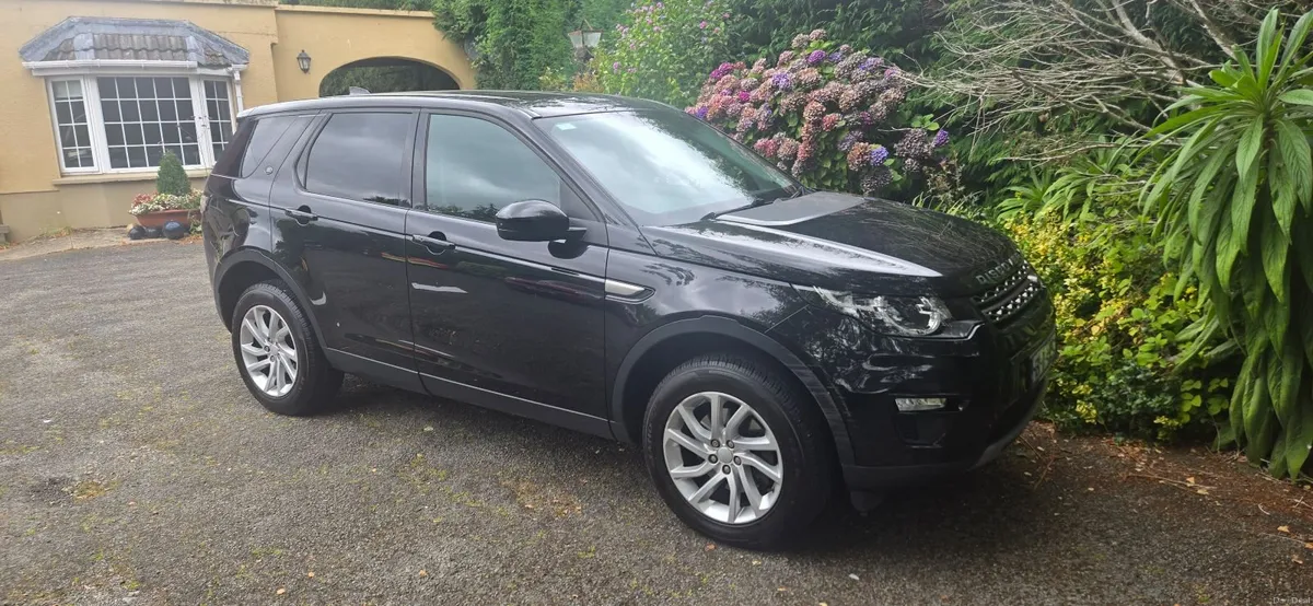 Land Rover Discovery Sport 2018 - Image 5
