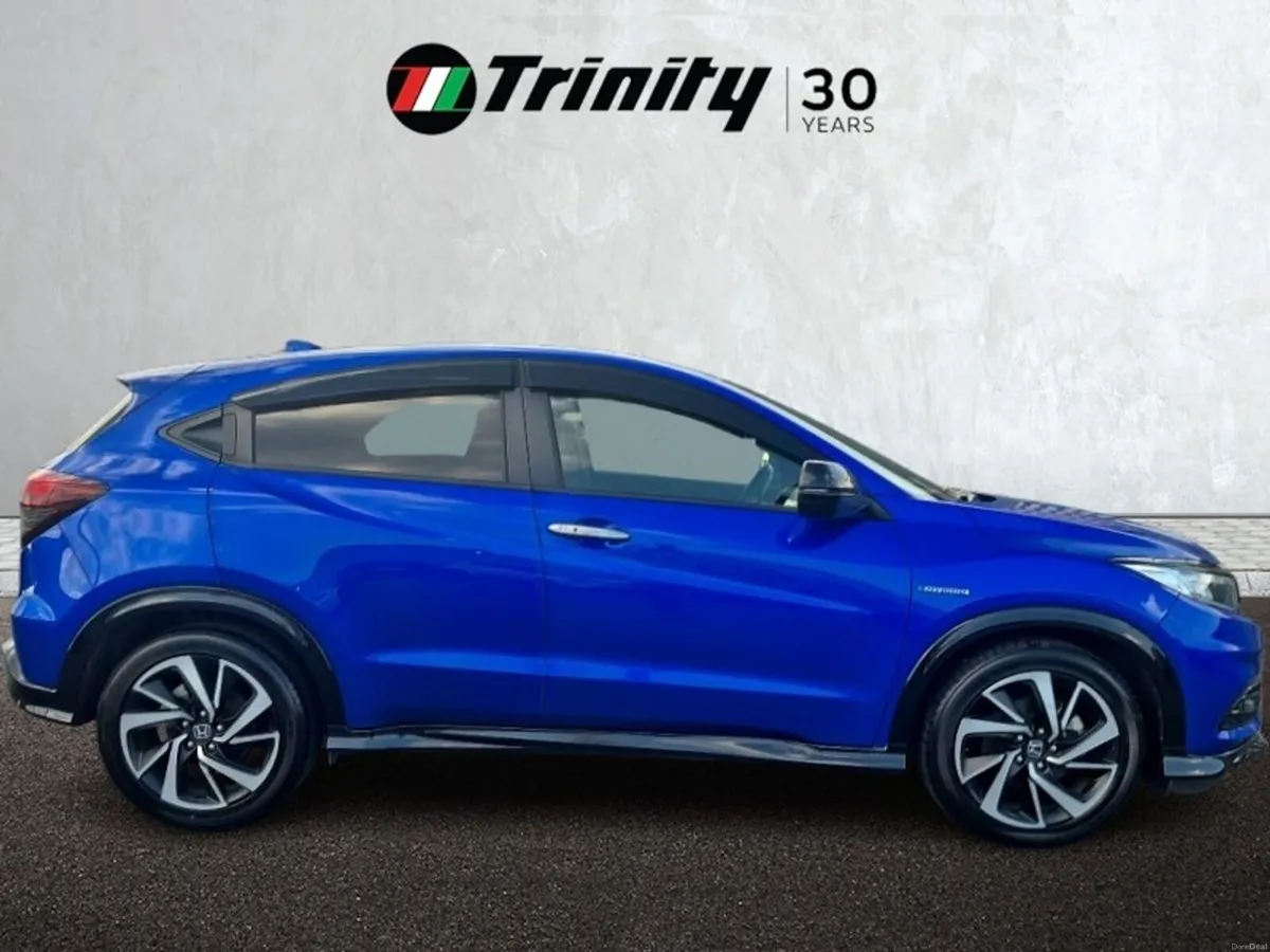 Honda Vezel ** RS ** AUTO  ** TRINITY MOTORS ** - Image 5