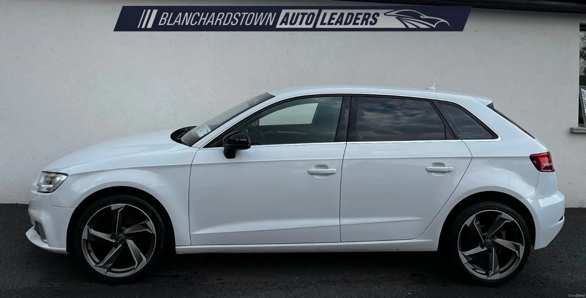 (162) AUDI A3 1.6 TDI SPORT 110 BHP - Image 2