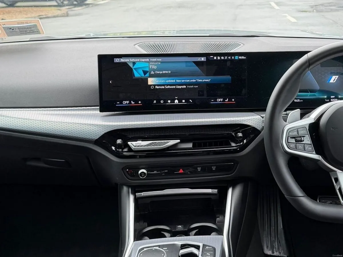 BMW 3-Series 330e M Sport Saloon - Image 6
