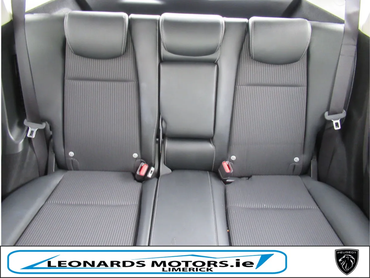 192 Honda Fit 1.5P Hybrid Auto - Image 6