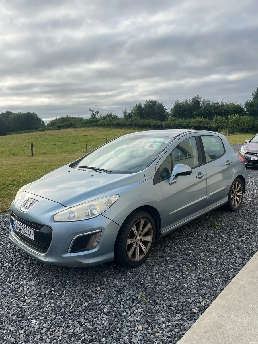 Peugeot 308 diesel automatic - Image 1