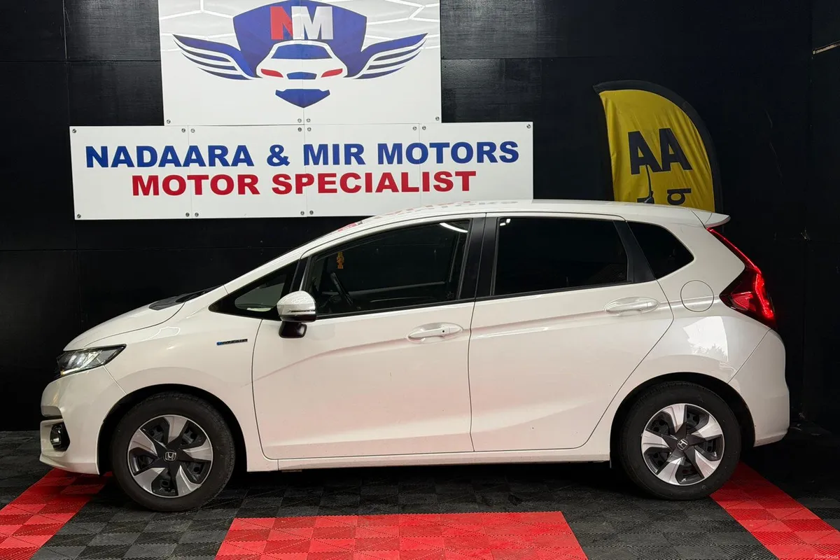 Honda Fit 2018 New NCT AA APPOVED  ONLY 29 K KM - Image 4
