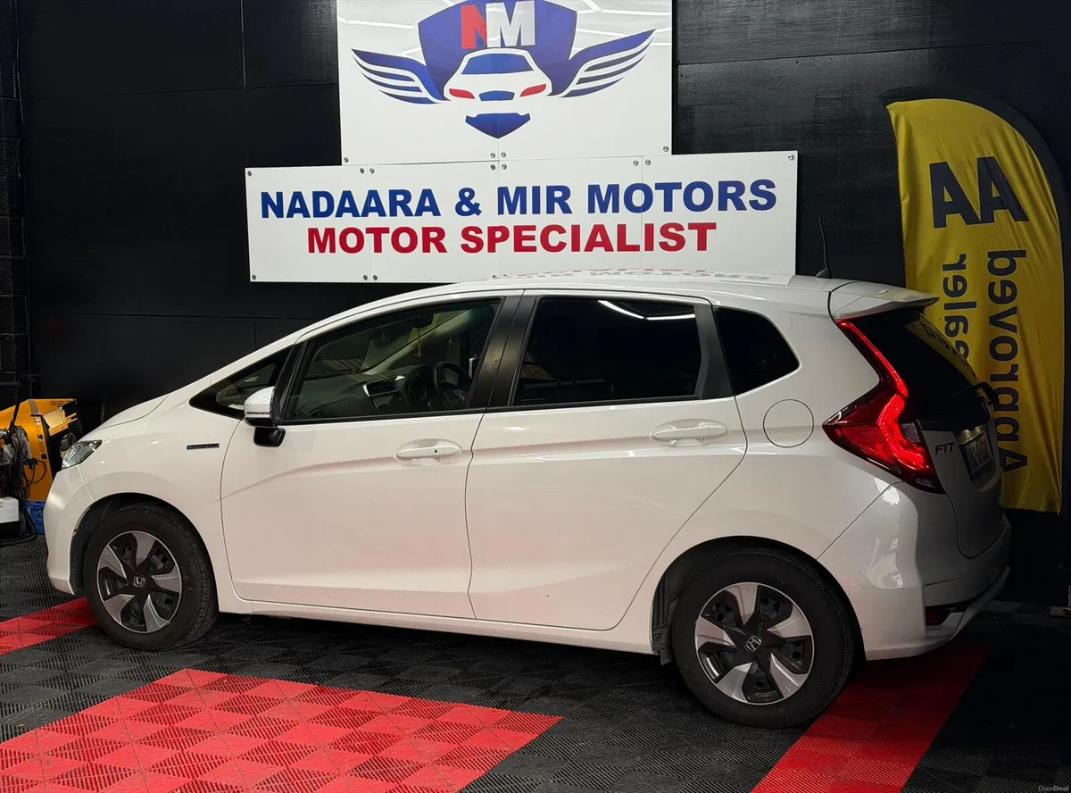 Honda Fit 2018 New NCT AA APPOVED  ONLY 29 K KM - Image 5