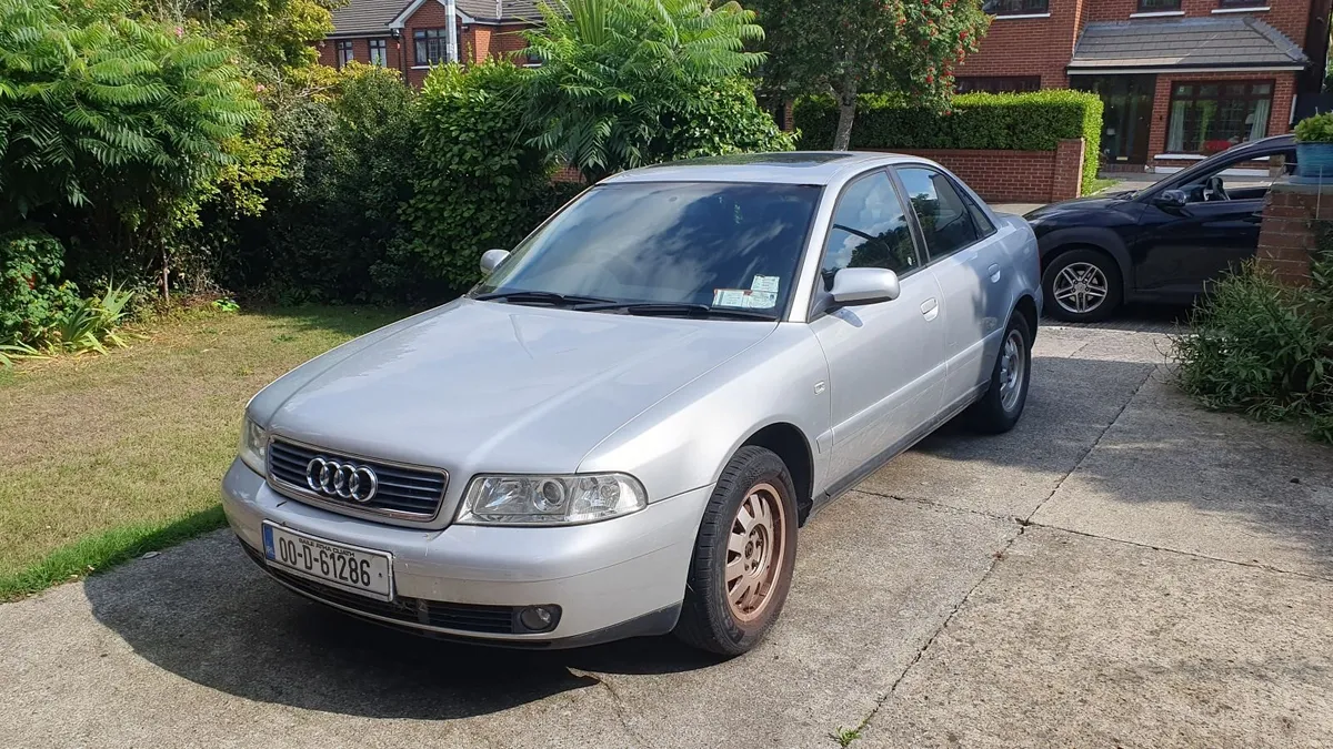 Audi A4 2000 - Image 1