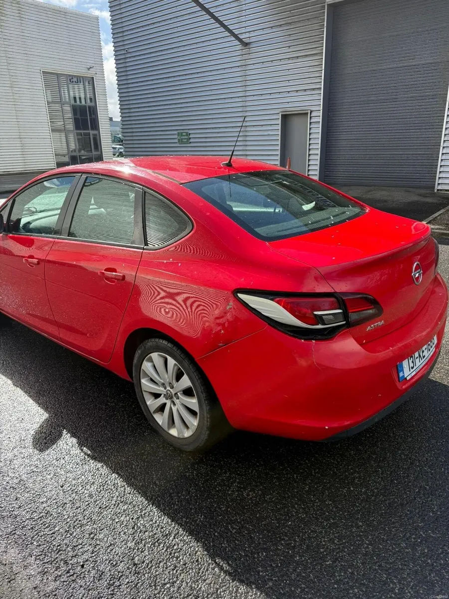 2013 opel astra - Image 2