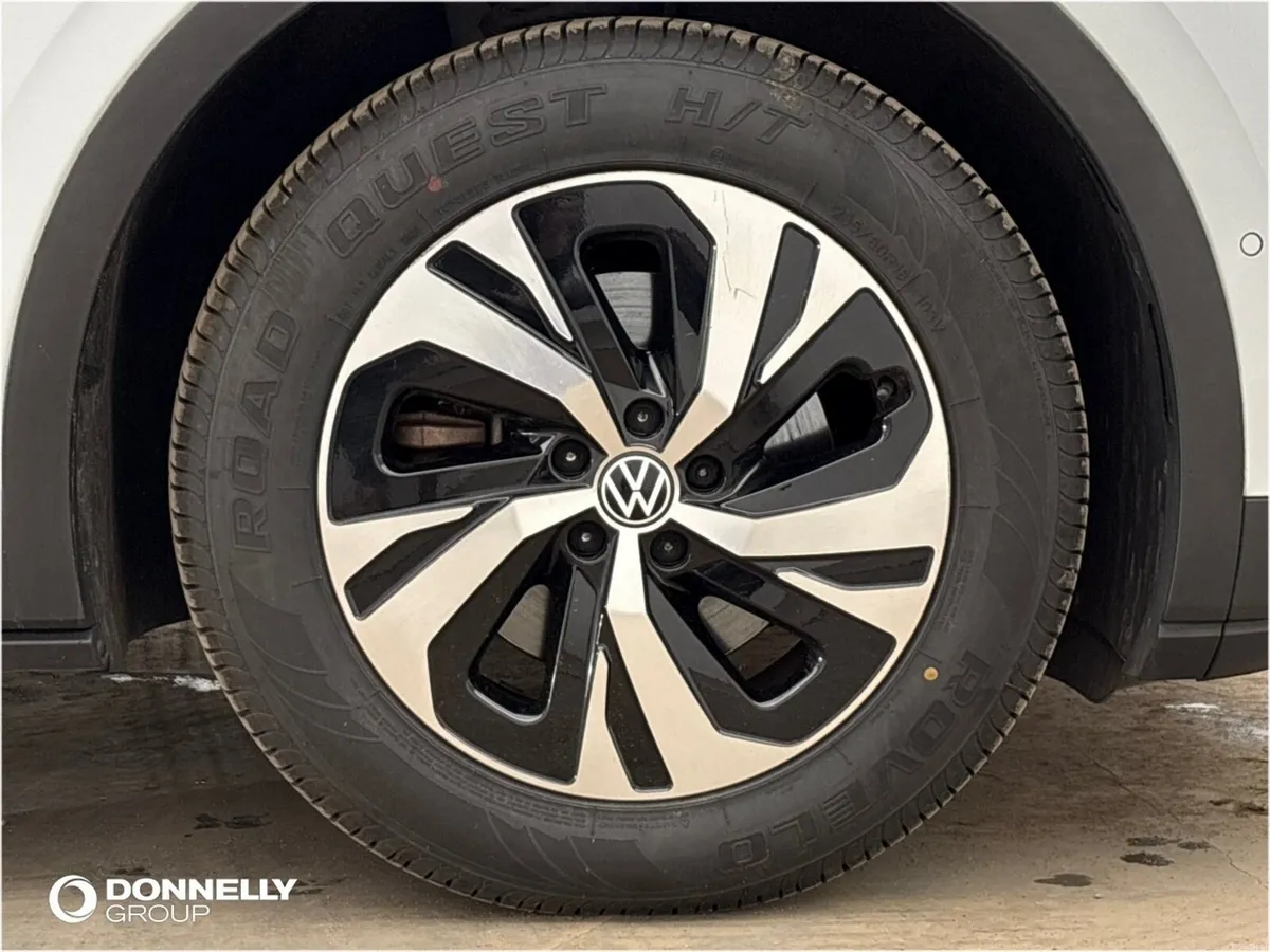 Volkswagen ID.4 109kW Style Pure 52kWh 5dr Auto - Image 5