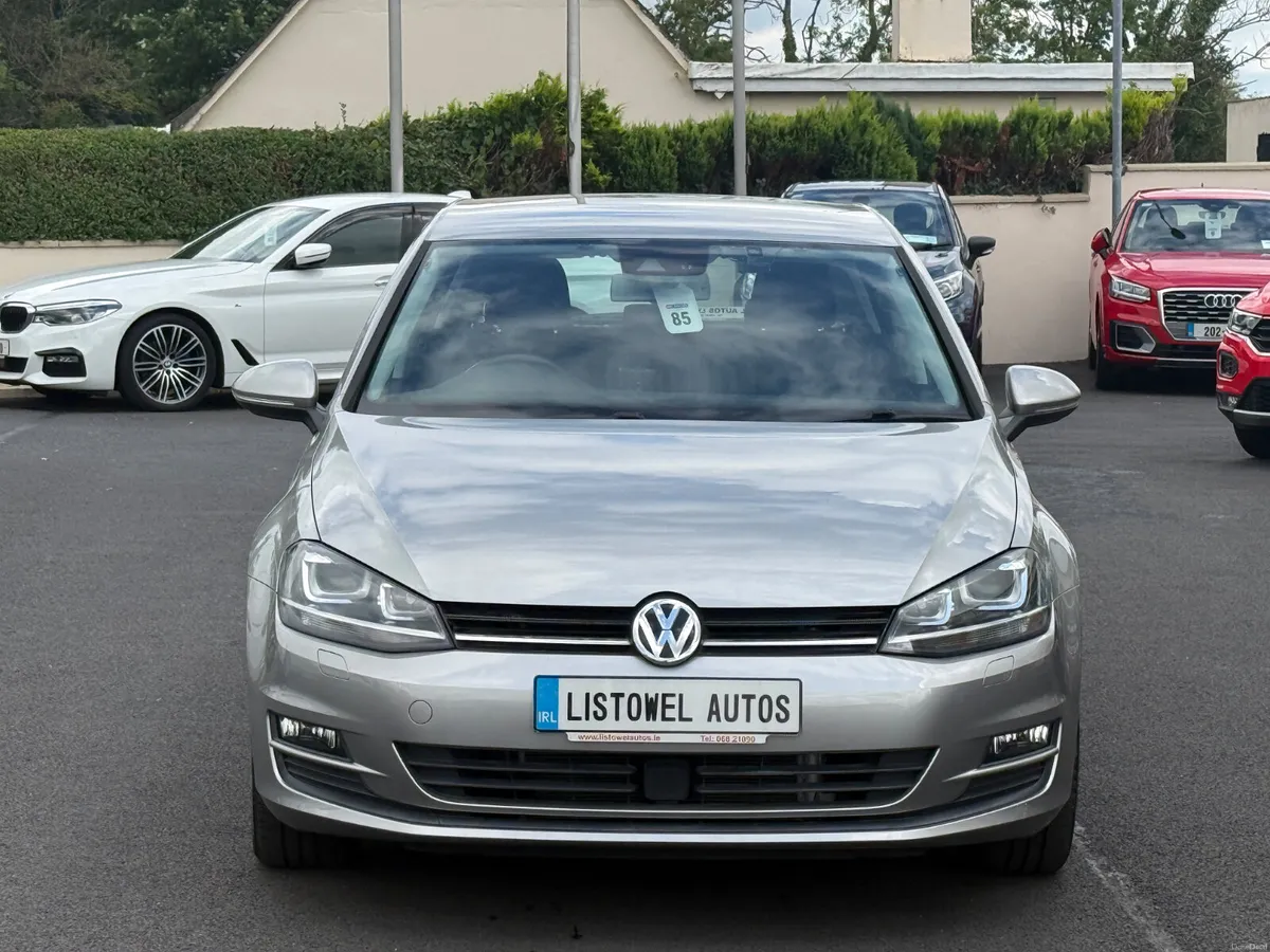 LOW MILEAGE**132 VW GOLF COMFORTLINE 1.2 AUTO - Image 5
