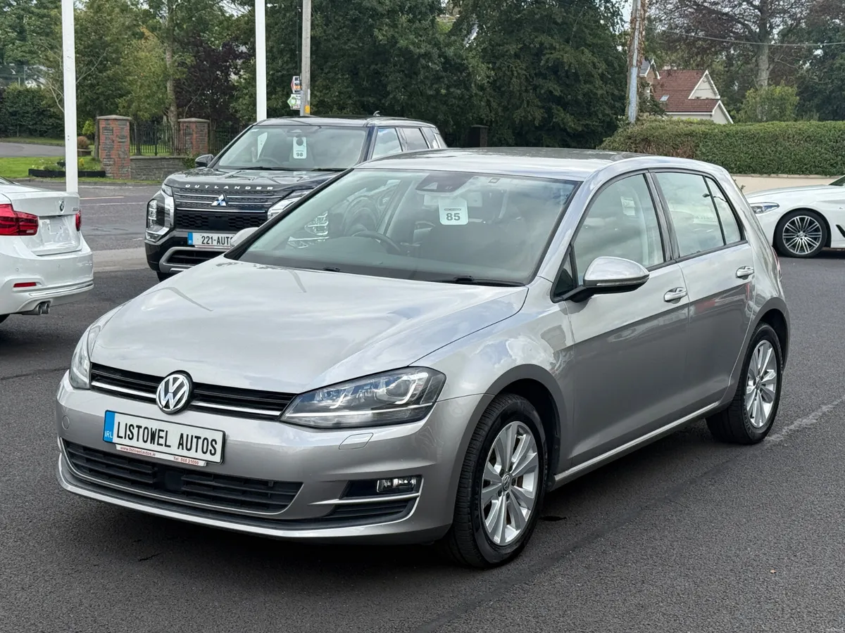LOW MILEAGE**132 VW GOLF COMFORTLINE 1.2 AUTO - Image 6