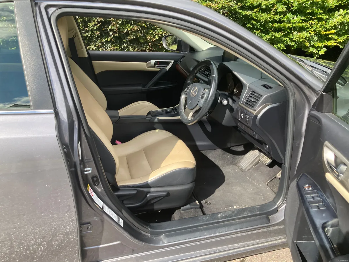 2015 Lexus CT 200H Executive Auto - Image 4
