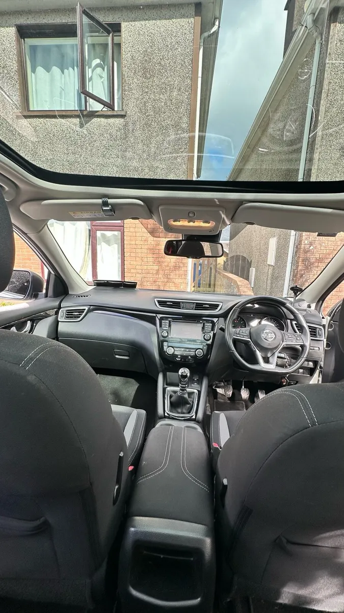 2019 Nissan Qashqai 1.2 Petrol - Image 3