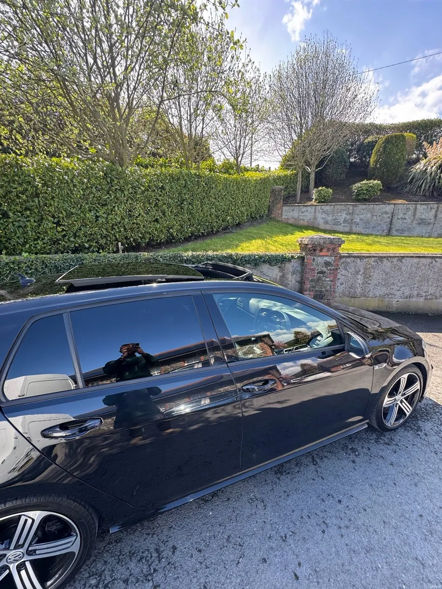 Volkswagen Golf R - Image 5