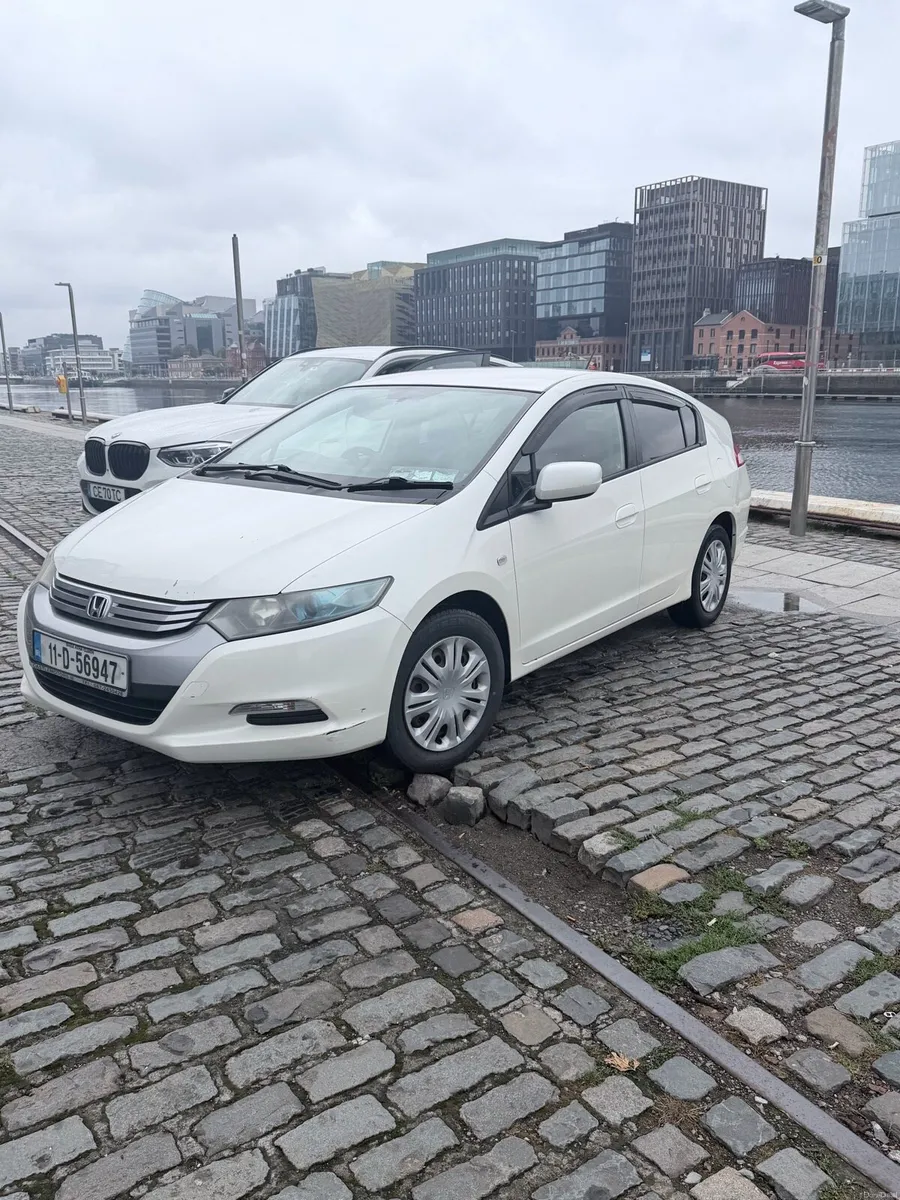 Honda Insight 2011 153,000KMS - Image 3