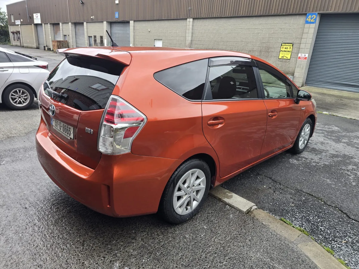 2015 Toyota Prius Alpha 1.8 Hybrid 7-Seater - Image 5