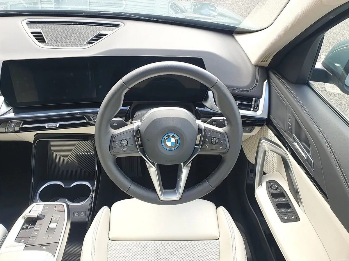 BMW X1 xDrive25e xLine - Image 5