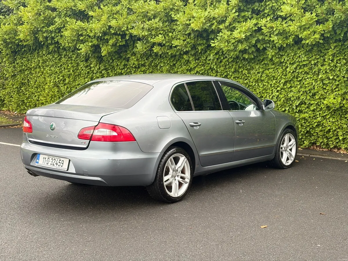 Skoda Super B 2.0Tdi 140Hp DSG - Image 6