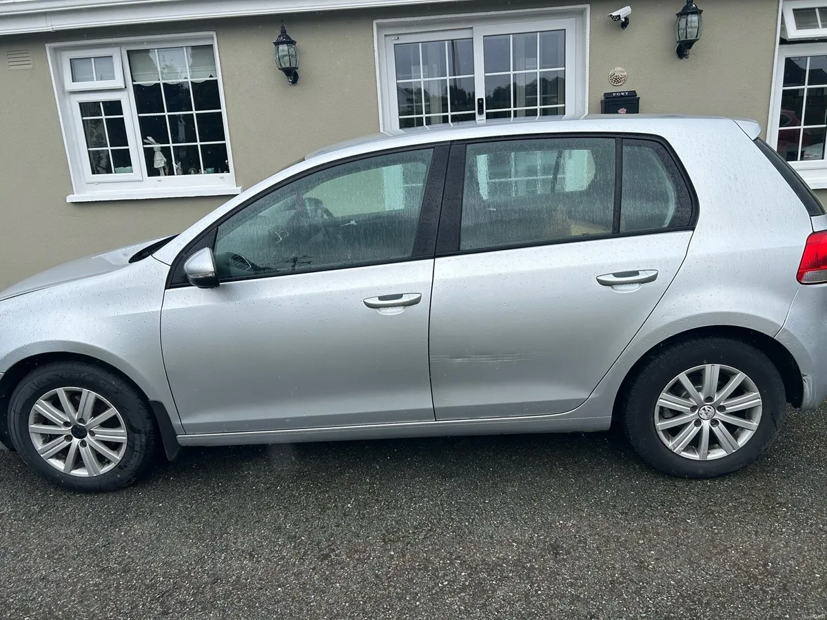 2010 vw golf - Image 4