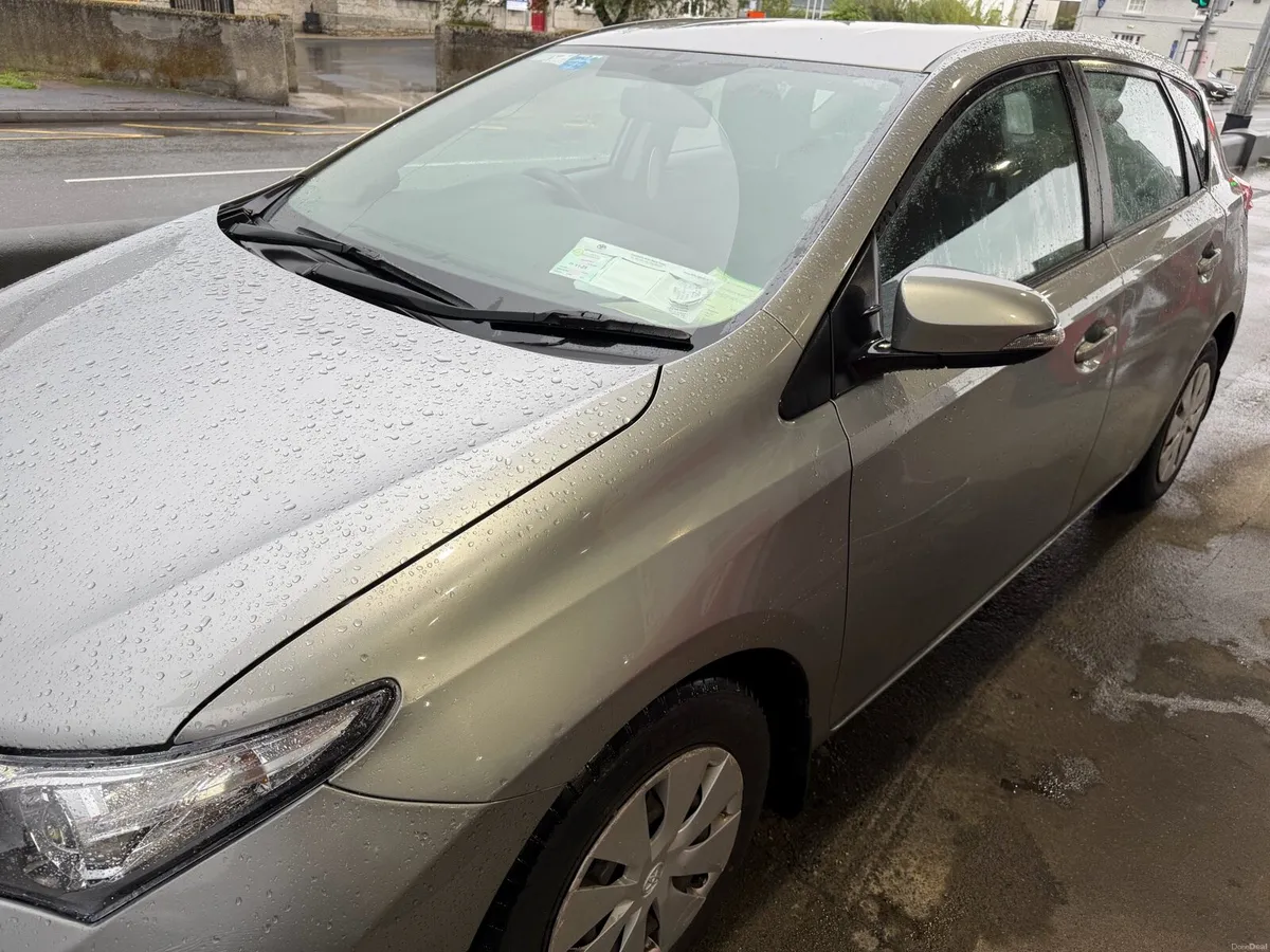 Toyota Auris Only 110 k kilometres - Image 3