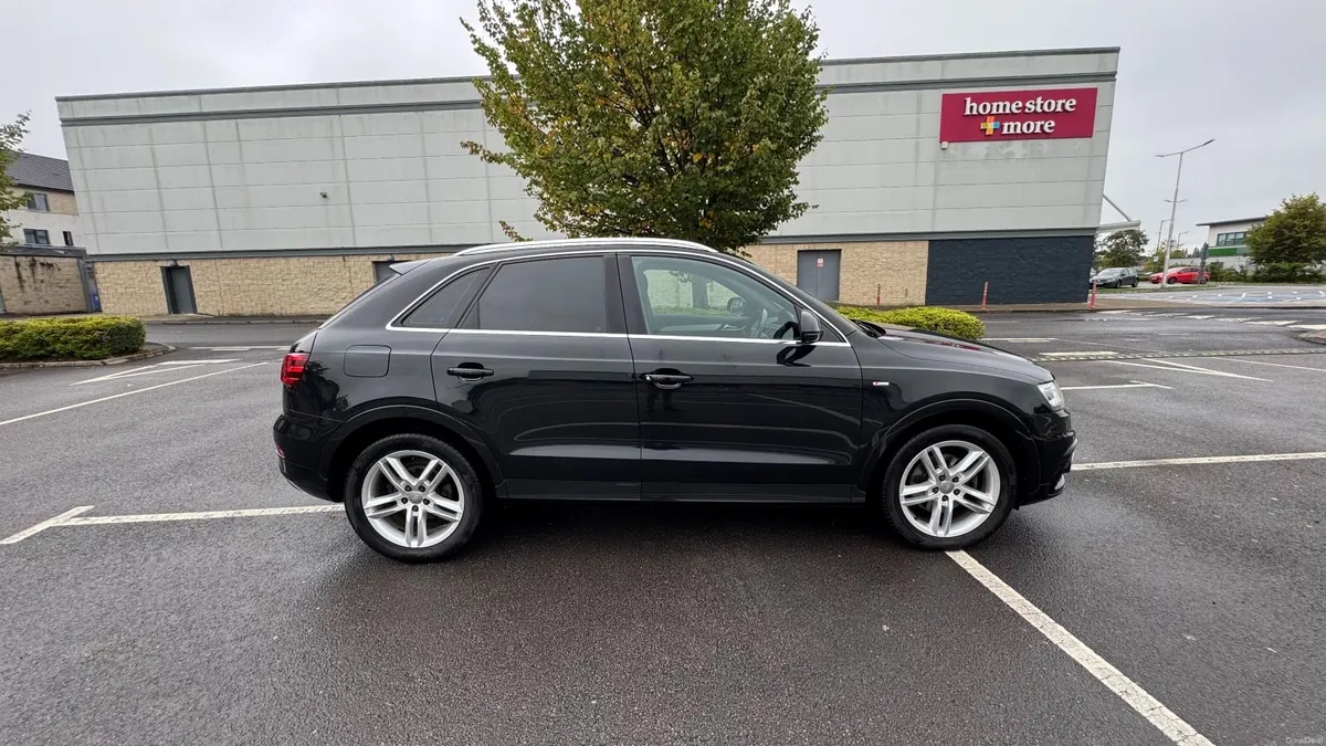 Audi Q3 2015 - Image 4