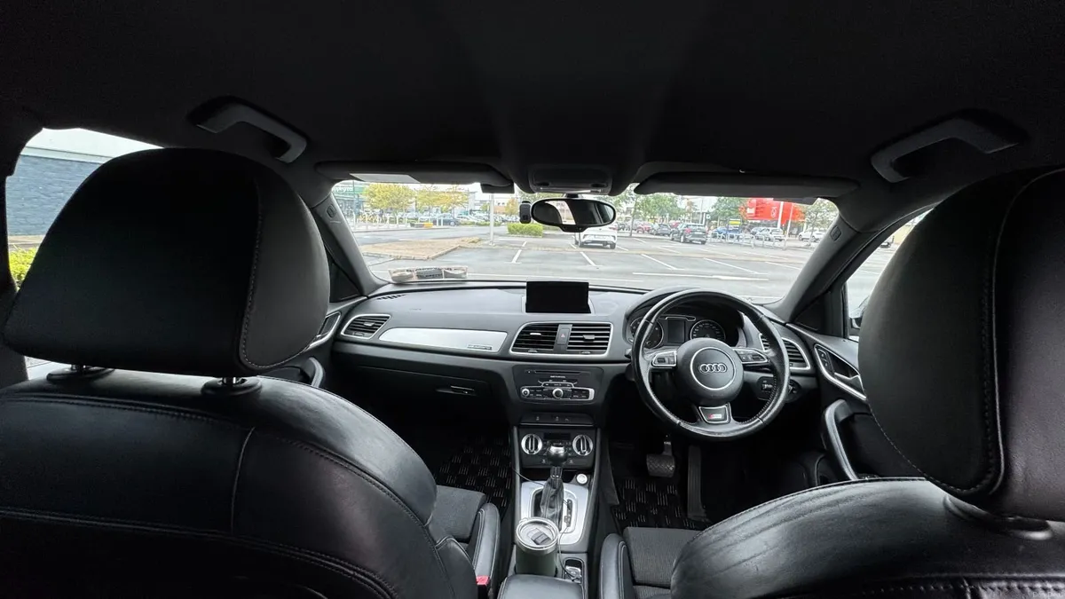 Audi Q3 2015 - Image 6